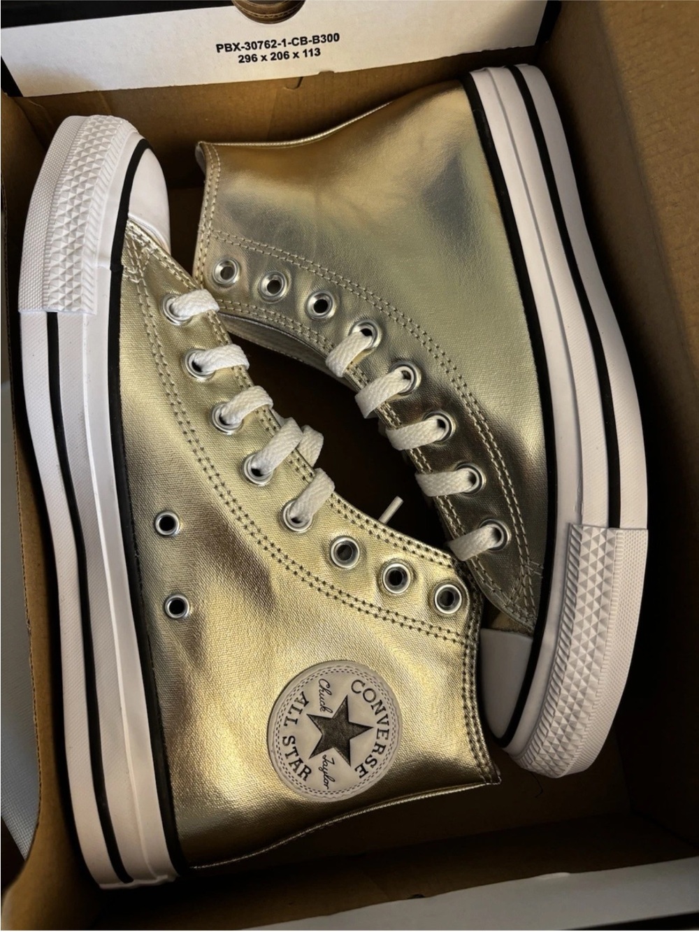 NEW Converse Chuck Taylor All Star High Tops Womens 8.5 / Mens 6.5 Metallic Gold - Picture 7 of 8